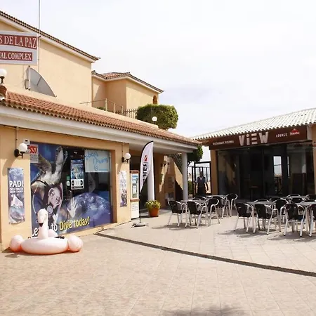 Bright Apt, Terrace,heated Pool. Διαμέρισμα